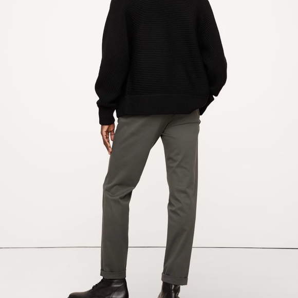 Banana Republic slim rapid movement chino pants. 36X30. - Picture 12 of 14